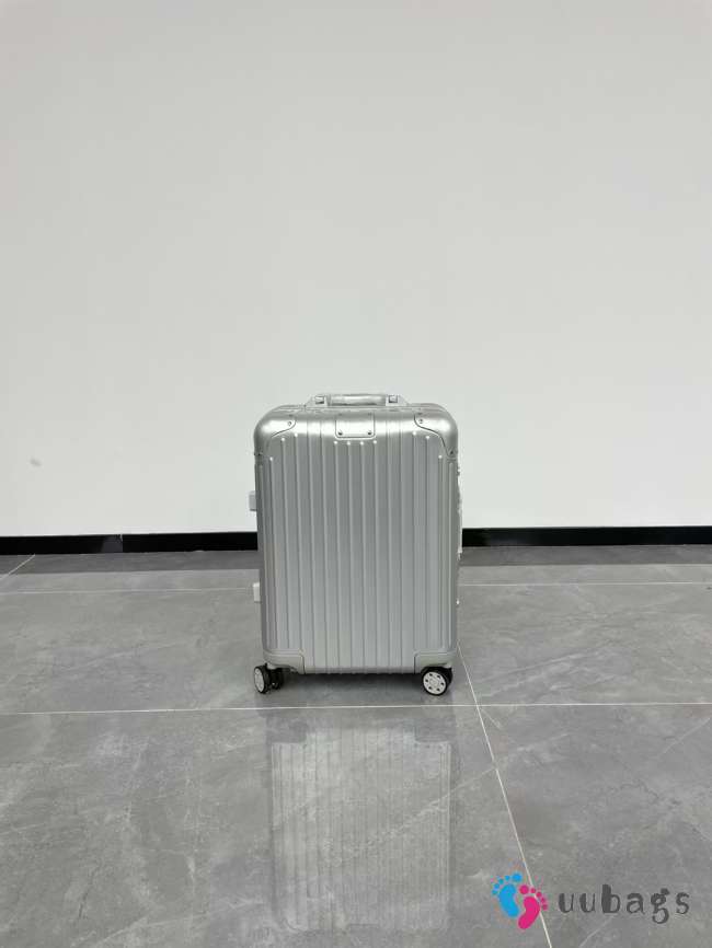 Uubags Rimowa Cabin Silver Suitcase 30cm - 1