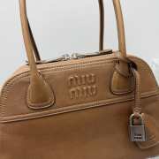 Uubags Miu Miu medium Vivant nappa leather bag in caramel 32x19.5x11cm - 3