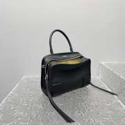 Uubags Loewe small Amazona 180 bag in black soft calfskin 24.5x18.5x10cm - 4