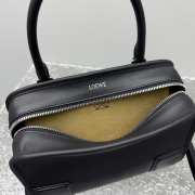 Uubags Loewe small Amazona 180 bag in black soft calfskin 24.5x18.5x10cm - 3