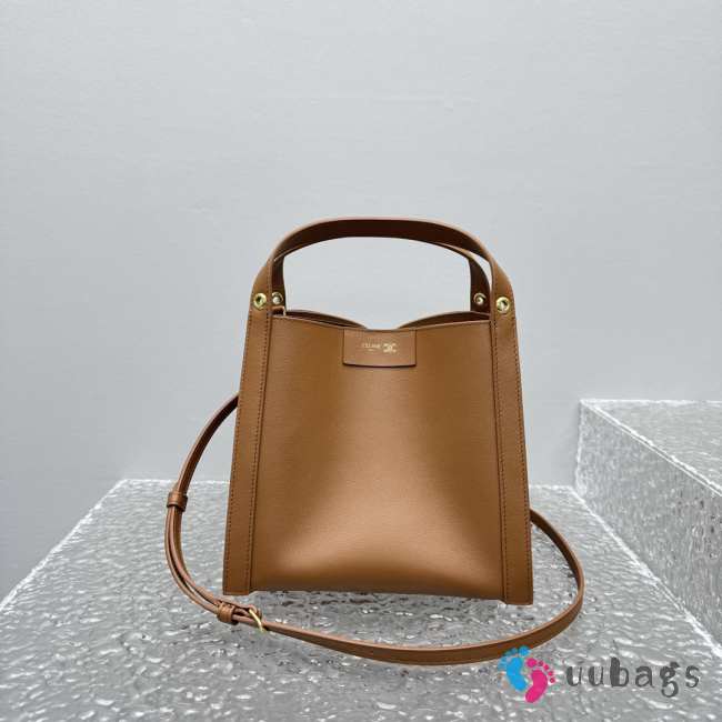 Uubags Celine Small Cube Bag In Soft Tan Supple Calfskin 18.5x21x17cm - 1