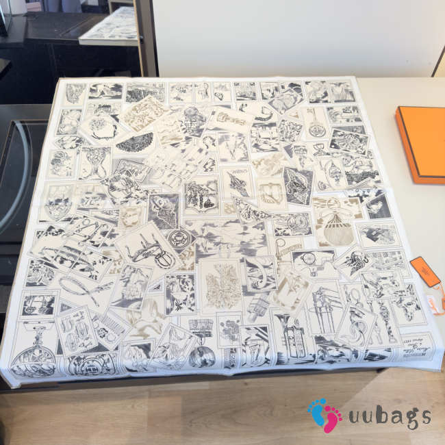 Uubags Hermes scarf in silk twill with hand-rolled edges grey 88.5x88.5cm - 1