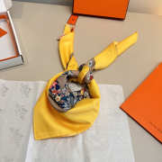 Uubags Hermes scarf in silk twill with hand-rolled edges bright yellow/ steel grey/ blue 88.5x88.5cm - 5