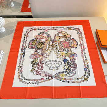 Uubags Hermes scarf in silk twill with hand-rolled edges bright orrange/ beige/ multicolored 88.5x88.5cm