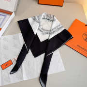 Uubags Hermes scarf in silk twill with hand-rolled edges black/ white 88.5x88.5cm - 3