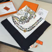 Uubags Hermes scarf in silk twill with hand-rolled edges noir/ ivoire/ multicolored 88.5x88.5cm - 3