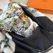 Uubags Hermes scarf in silk twill with hand-rolled edges noir/ ivoire/ multicolored 88.5x88.5cm - 6