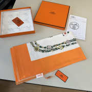 Uubags Hermes scarf in silk twill with hand-rolled edges vermilion/ vanilla/ multicolored 88.5x88.5cm - 3