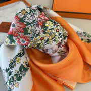 Uubags Hermes scarf in silk twill with hand-rolled edges vermilion/ vanilla/ multicolored 88.5x88.5cm - 6