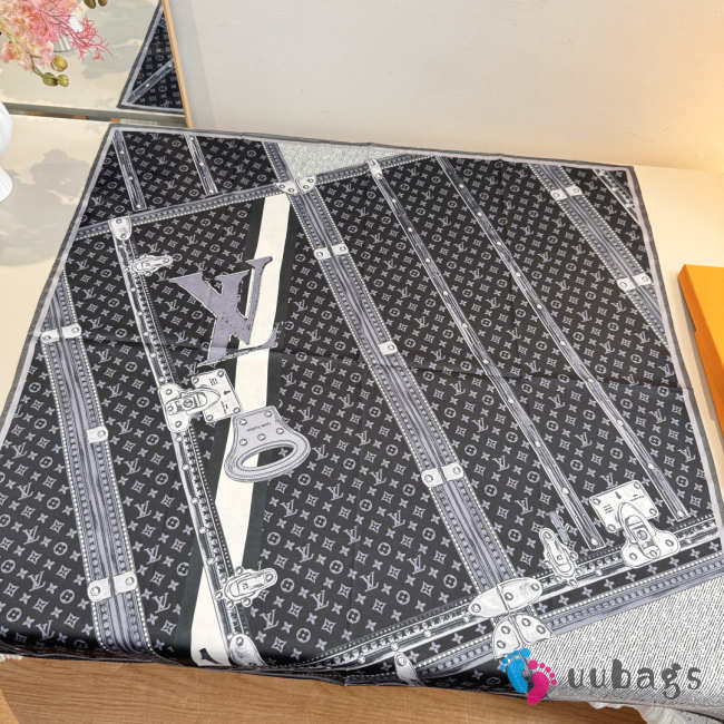 Uubags Louis Vuitton M76459 Let's Go 90 Square Silk Scarf In Black 90x90cm - 1