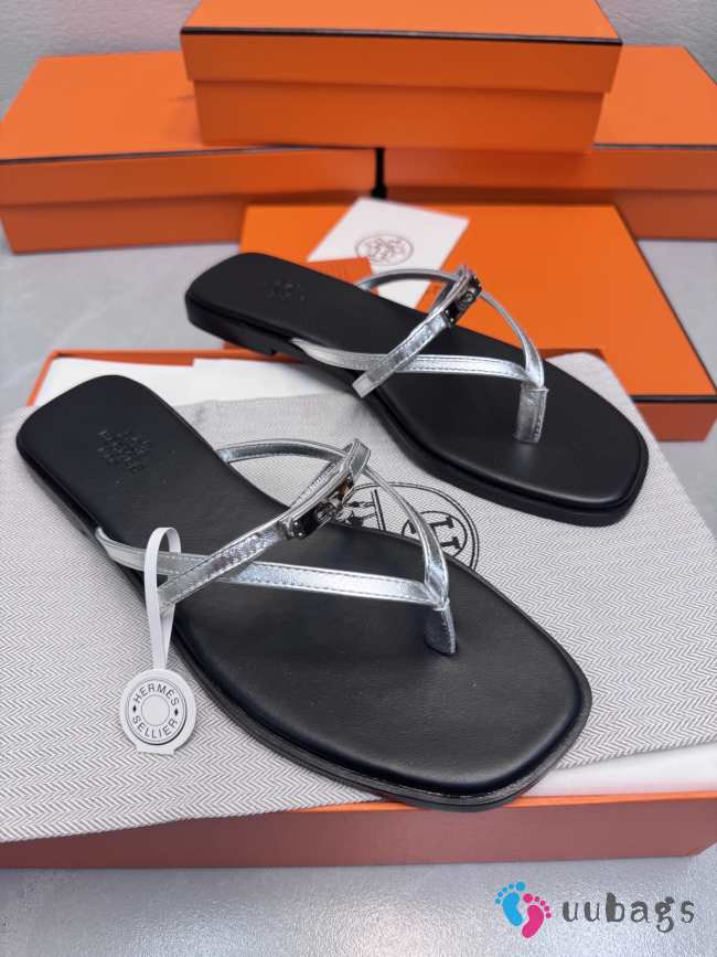 Uubags Hermes Miss sandal in silver-grey - 1