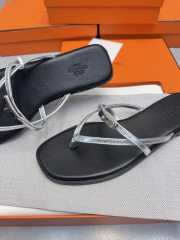 Uubags Hermes Miss sandal in silver-grey - 6