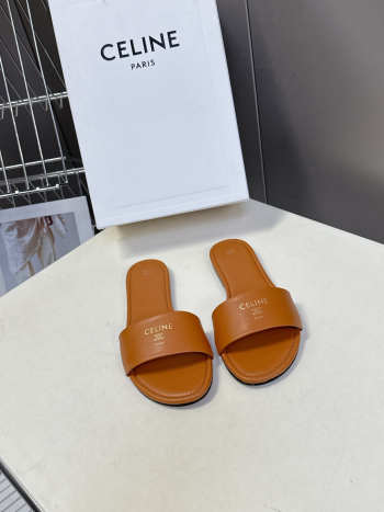 Uubags Celine Coast Mule In Sahara Lambskin