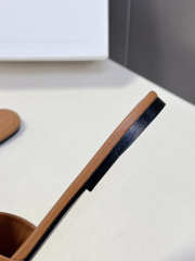 Uubags Celine Coast Mule In Sahara Lambskin - 6