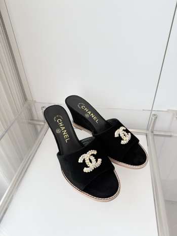 Uubags Chanel Sandals In Velvet & Imitation Pearls Black 8.5cm
