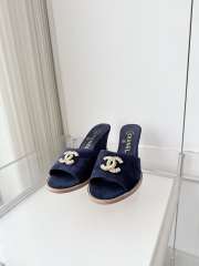 Uubags Chanel Sandals In Velvet & Imitation Pearls Blue 8.5cm - 4
