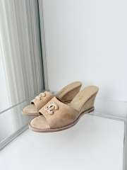 Uubags Chanel Sandals In Velvet & Imitation Pearls Beige 8.5cm  - 4