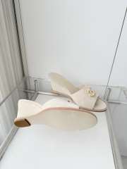 Uubags Chanel Sandals In Velvet & Imitation Pearls White 8.5cm - 5