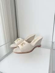 Uubags Chanel Sandals In Velvet & Imitation Pearls White 8.5cm - 4