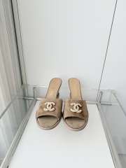 Uubags Chanel Sandals In Velvet & Imitation Pearls Brown 8.5cm - 2