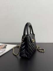 Uubags Chanel Mini shopping bag glossy sheepskin & gold-plated metal in black 13x19x7cm - 6