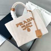 Uubags Prada Small linen blend tote bag in beige 26x19x15cm - 1
