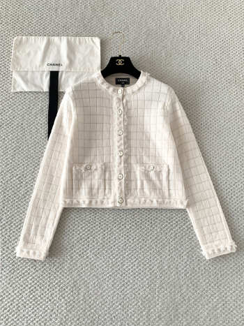 Uubags Chanel Jacket In Cashmere White