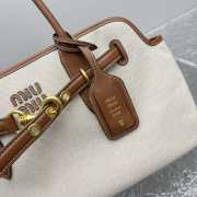 Uubags Miu Miu large Aventure canvas and leather bag in beige/brandy 44.5x24x14cm - 4