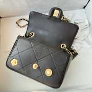 Uubags Chanel 2021 icon quilted chain shoulder bag in black lambskin 19x14x6.5cm - 3