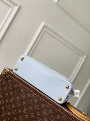 Uubags Louis Vuitton M28199 Capucines East-West Medium Bag In Olympus Blue 18x29x9cm - 6