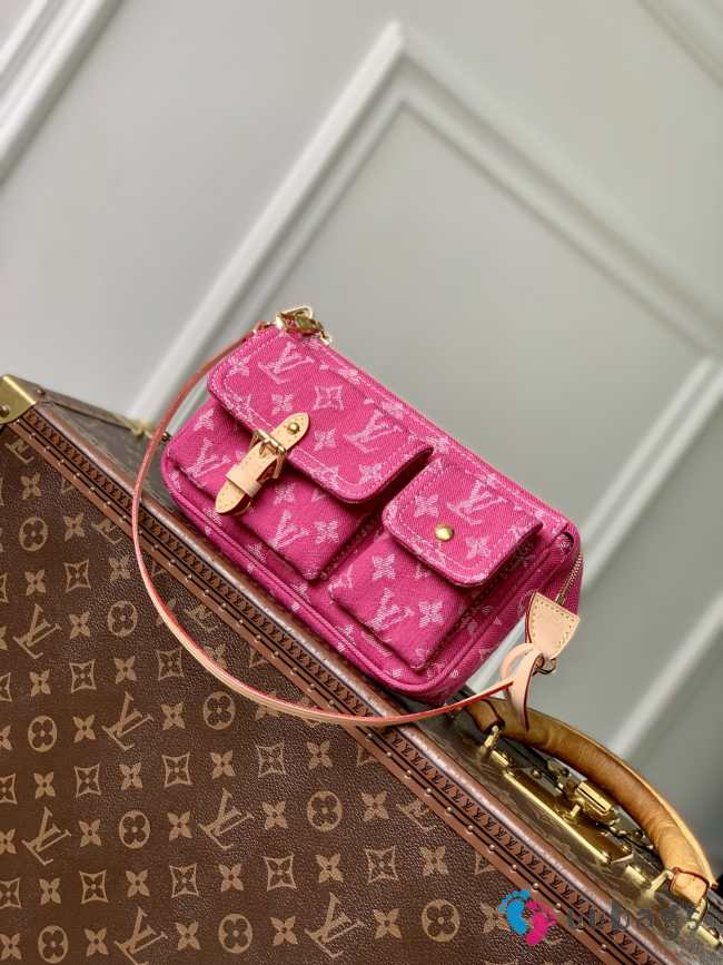 Uubags Louis Vuitton M27602 Cargo Accessory Pouch In Pink 23.5x14x3cm - 1