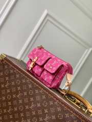 Uubags Louis Vuitton M27602 Cargo Accessory Pouch In Pink 23.5x14x3cm - 3