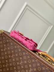 Uubags Louis Vuitton M27602 Cargo Accessory Pouch In Pink 23.5x14x3cm - 4