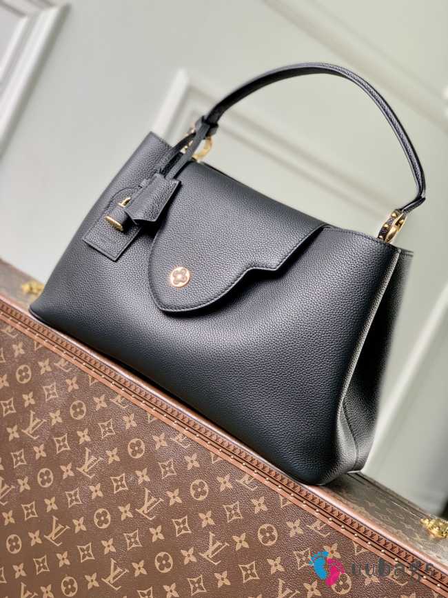 Uubags Louis Vuitton M26259 Capucines BB Taurillon Leather Bag In Black 37.5x15.5x24cm - 1