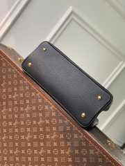 Uubags Louis Vuitton M26259 Capucines BB Taurillon Leather Bag In Black 37.5x15.5x24cm - 3
