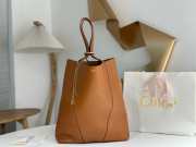 Uubags large Chloe Spin tote bag in clay brown grained leather 35x39x16cm - 1