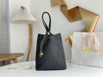 Uubags medium Chloe Spin tote bag in black grained leather 27x30x14cm