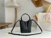 Uubags medium Chloe Spin tote bag in black grained leather 27x30x14cm - 5