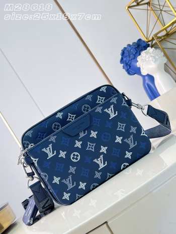 Uubags Louis Vuitton M28618 Trio Messenger Bag Monogram Shadow 25x18.5x7cm
