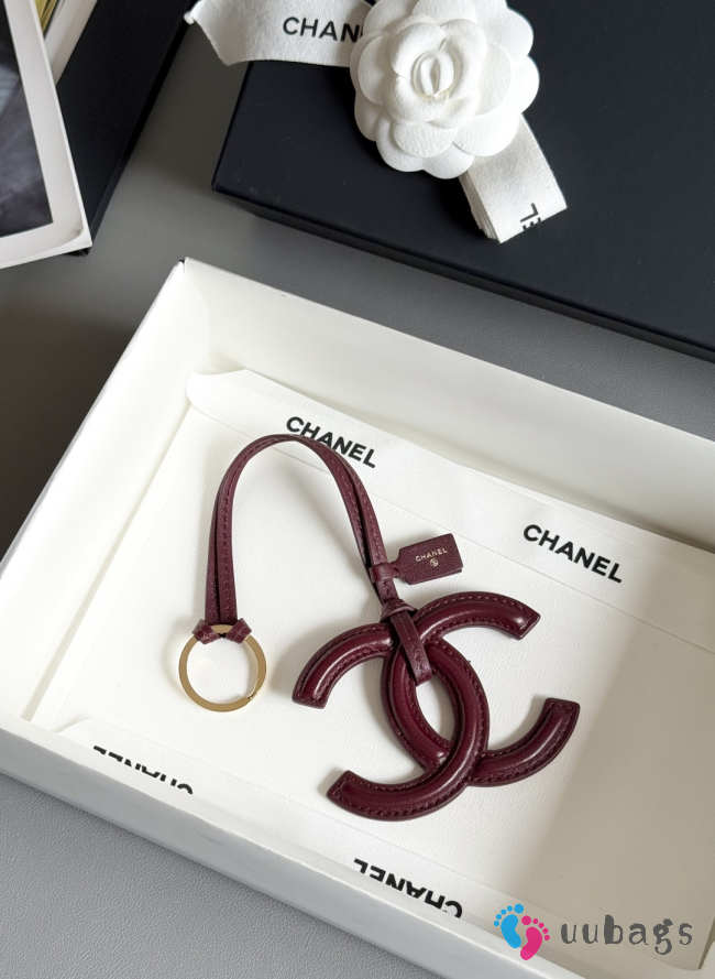Uubags Chanel Mini Bag Charm Lambskin In Dark Burgundy 7x9.4x0.4cm - 1