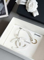 Uubags Chanel Mini Bag Charm Lambskin In White 7x9.4x0.4cm - 5