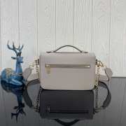Uubags Louis Vuitton M22735 Oxford bag in light grey 22x16x9.5cm - 5