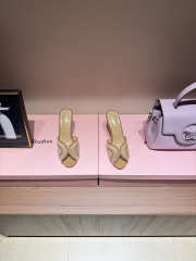 Uubags Gianvito Rossi mules in beige 8.5cm - 2
