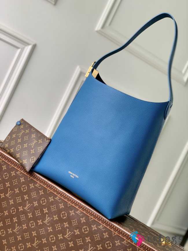 Uubags Louis Vuitton M24856 MM Low Key Hobo Bag In Blue 31x35x18cm - 1