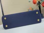 Uubags Louis Vuitton M28203 Capucines MM Bag In Navy 31.5x20x11cm - 4