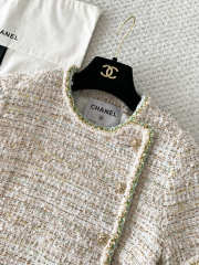 Uubags Chanel Short-sleeved Top Embroidered Tweed In Ecru, Gold & Green - 3