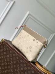 Uubags Louis Vuitton M29427 Pochette Voyage Souple Bag In Sand Beige 33.5x26x5.5cm - 5