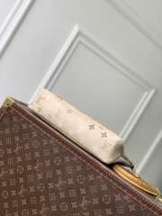 Uubags Louis Vuitton M29427 Pochette Voyage Souple Bag In Sand Beige 33.5x26x5.5cm - 3