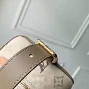 Uubags Louis Vuitton M28845 Small Locker Dopp Kit D16 In Sand Beige 23x13x12cm - 6