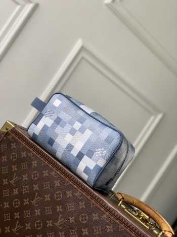 Uubags Louis Vuitton M28845 Small Dopp Kit D16 In Denim Blue 23x13x12cm